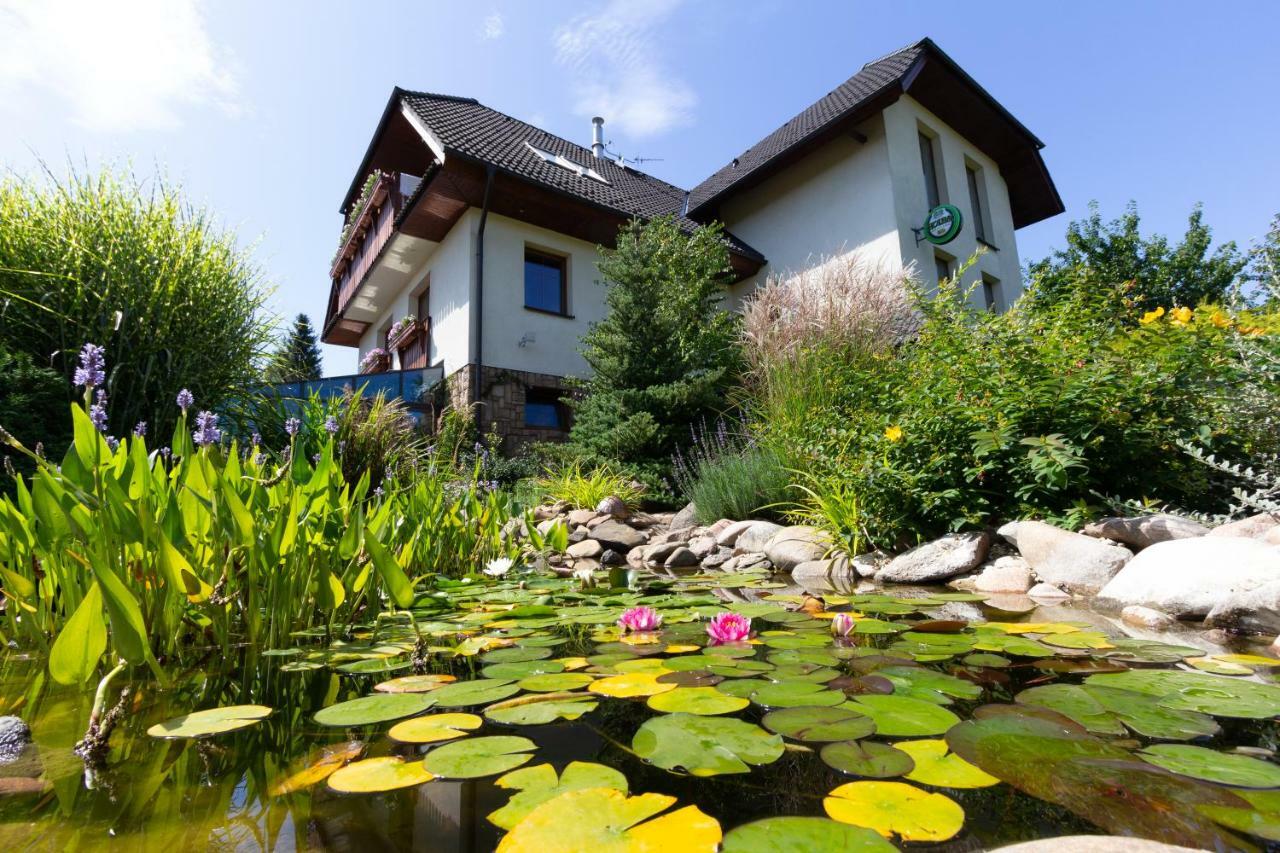 Penzion Pod Hradem Potstejn Exterior photo